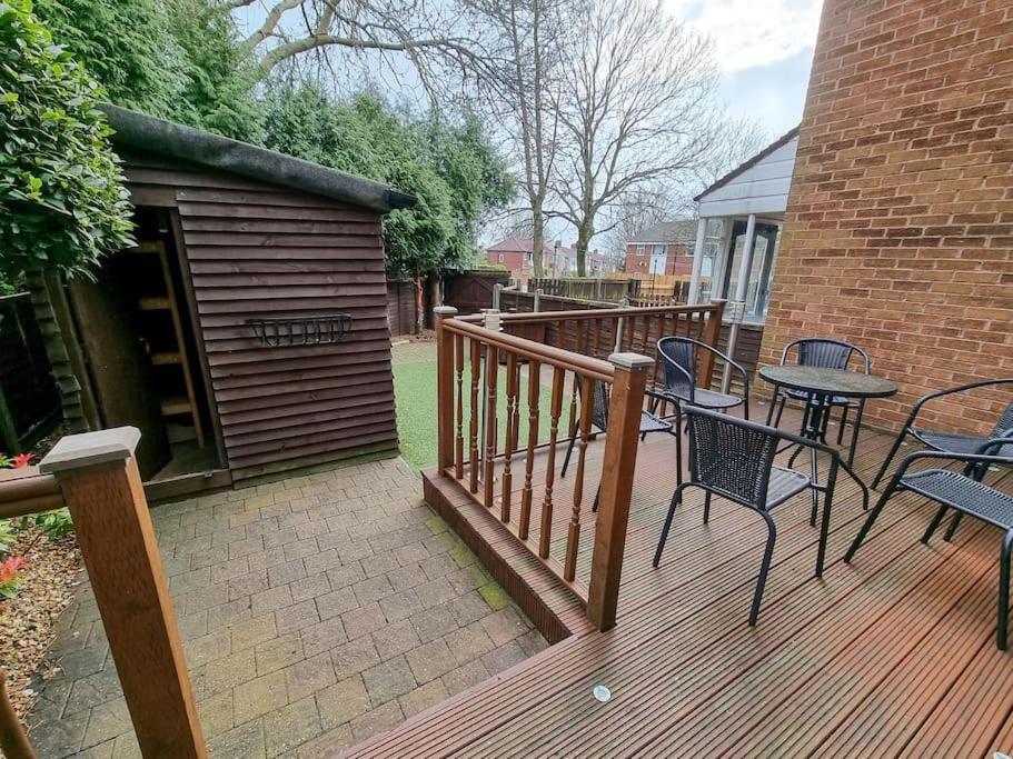 Stunning Family Home Close To The City Centre Manchester Exterior photo